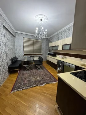 In Baku 140.0 m² apartment is for rent - Image 4