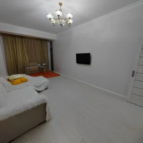 In Baku 70.0 m² apartment is for rent - Image 2