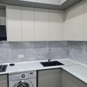 In Baku 90.0 m² apartment is for rent - Image 2