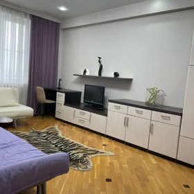 In Baku 65.0 m² apartment is for rent - Image 2