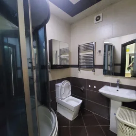 In Baku 65.0 m² apartment is for rent - Image 3