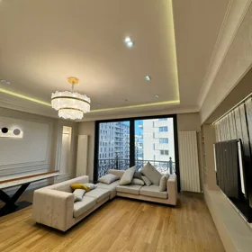 In Baku 180.0 m² apartment is for rent - Image 2