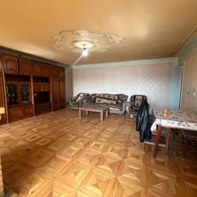 In Baku 90.0 m² apartment is for sale - Изображение 2