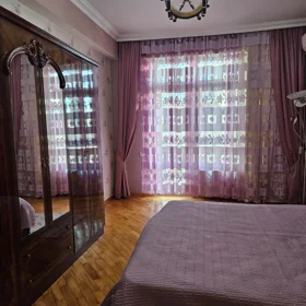 In Baku 110.0 m² apartment is for rent - Image 5