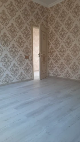 In Baku 52.0 m² house with 2.0 rooms is for sale - Image 3