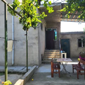 In Baku 150.0 m² house with 4.0 rooms is for sale - Image 3