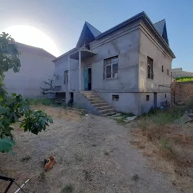 In Baku 120.0 m² house with 3.0 rooms is for rent - Image 2