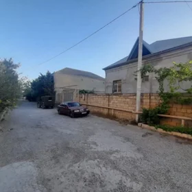 In Baku 120.0 m² house with 3.0 rooms is for rent - Image 3