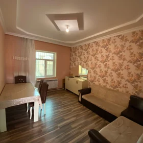 In Baku 70.0 m² house with 4.0 rooms is for rent - Image 2