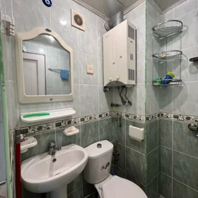 In Baku 45.0 m² apartment is for rent - Image 3