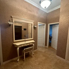 In Baku 87.0 m² apartment is for rent - Image 2
