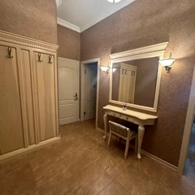In Baku 87.0 m² apartment is for rent - Image 3