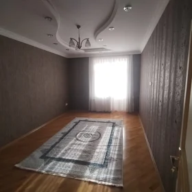 In Baku 115.0 m² apartment is for rent - Image 5