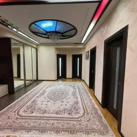 In Baku 200.0 m² apartment is for rent - Image 5