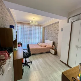 In Baku 80.0 m² apartment is for rent - Image 5