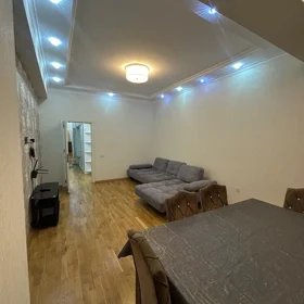 In Baku 110.0 m² apartment is for rent - Image 3