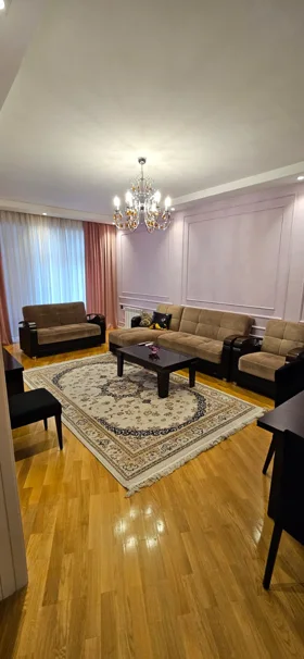 In Baku 106.0 m² apartment is for rent - Image 2