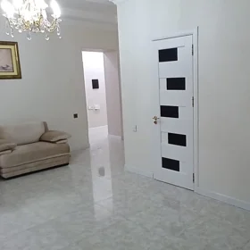 In Baku 125.0 m² apartment is for sale - Image 3