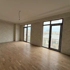 In Baku 96.0 m² apartment is for sale - Image 2