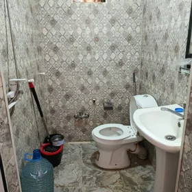 In Baku 80.0 m² house with 3.0 rooms is for rent - Image 4