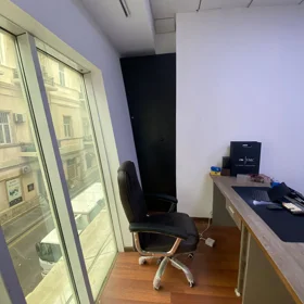 In Baku 15.0 m² office is for rent - Изображение 4