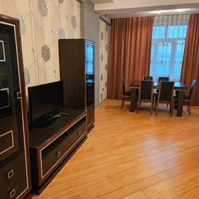 Baku-da 90.0 m2 mənzil kirayə verilir - Şəkil 2