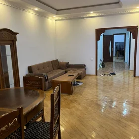 In Baku 120.0 m² apartment is for rent - Image 2
