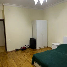 In Baku 120.0 m² apartment is for rent - Image 5