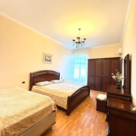 In Baku 110.0 m² apartment is for rent - Изображение 4