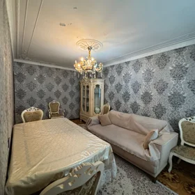 In Baku 80.0 m² apartment is for sale - Image 2