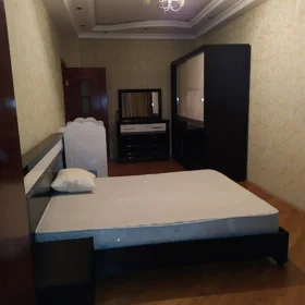 In Baku 75.0 m² apartment is for rent - Image 4