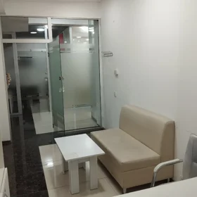 In Baku 12.0 m² office is for rent - Изображение 2