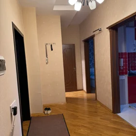 Baku-da 85.0 m2 mənzil kirayə verilir - Şəkil 2