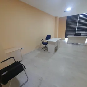 Baku-da 30.0 m2 ofis kirayə verilir - Şəkil 2
