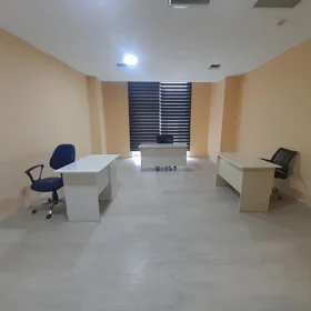 Baku-da 30.0 m2 ofis kirayə verilir - Şəkil 3