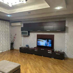 In Baku 178.0 m² apartment is for rent - Изображение 2