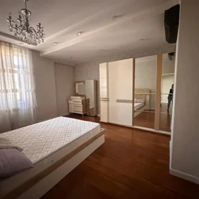 In Baku 110.0 m² apartment is for sale - Image 2