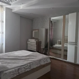 In Baku 110.0 m² apartment is for sale - Image 3
