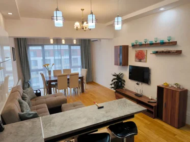 In Baku 70.0 m² apartment is for rent - Image 5