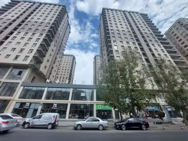 In Baku 126.0 m² apartment is for sale - Image 2