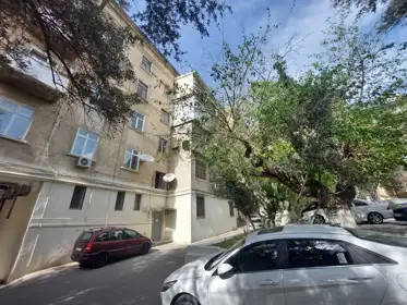 In Baku 65.0 m² apartment is for sale - Image 4