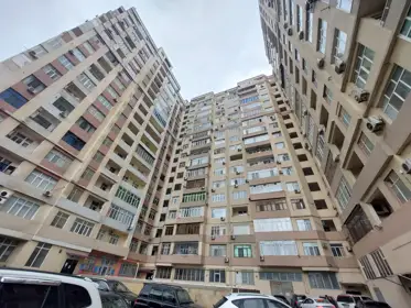 In Baku 120.0 m² apartment is for sale - Image 2