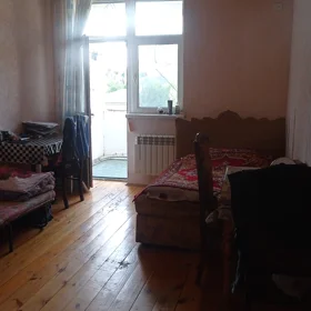 In Baku 140.0 m² apartment is for sale - Image 2