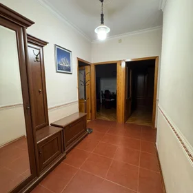 In Baku 90.0 m² apartment is for rent - Image 5