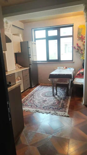 In Baku 85.0 m² apartment is for sale - Image 3