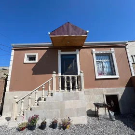 In Baku 74.0 m² house with 3.0 rooms is for sale - Image 3