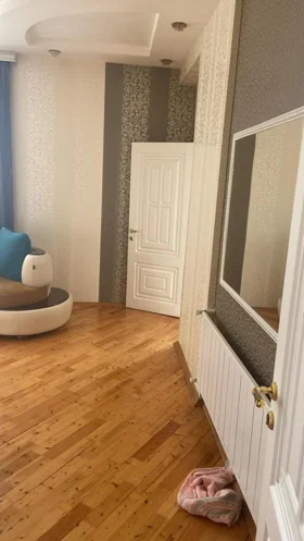 In Baku 131.0 m² apartment is for rent - Изображение 2