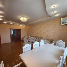 In Baku 150.0 m² apartment is for rent - Image 3