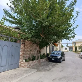 In Baku 180.0 m² house with 4.0 rooms is for sale - Image 2