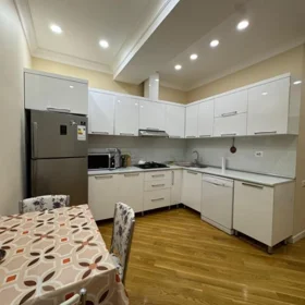 Baku-da 80.0 m2 mənzil kirayə verilir - Şəkil 4